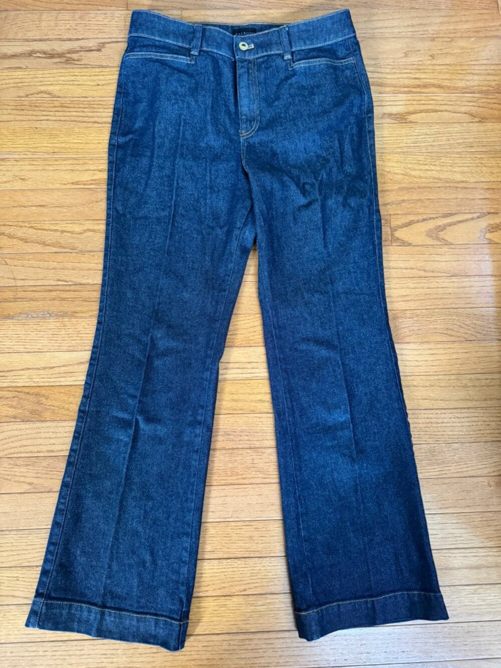 TALBOTS Trouser Jeans Womens Size 8 Flare Dark Wash Daphne